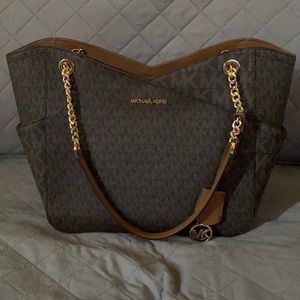 Michael Kors purse